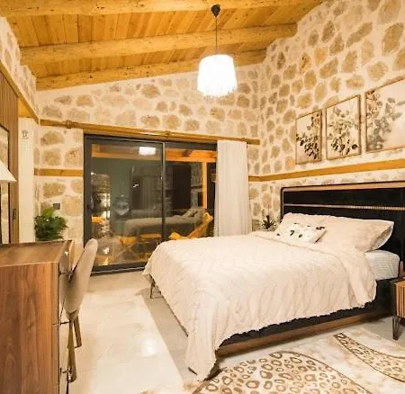 Villa Nur Nefes Apartman Kaş